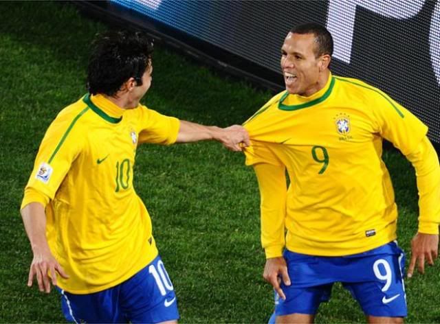 Brasil 3-0 Chile Pictures, Images and Photos