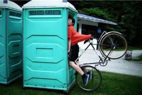 [Image: Funny-Bicycle-Accident-With-A-Booth.jpg]