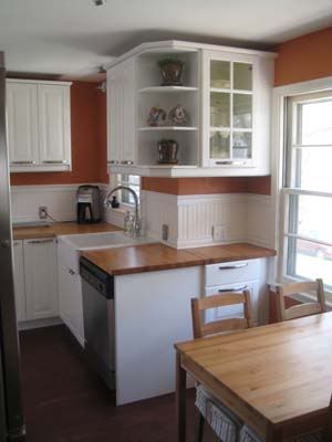 Small Kitchen Remodels on Here Is The After With Toe Kick Painted Charcoal And Feet Added