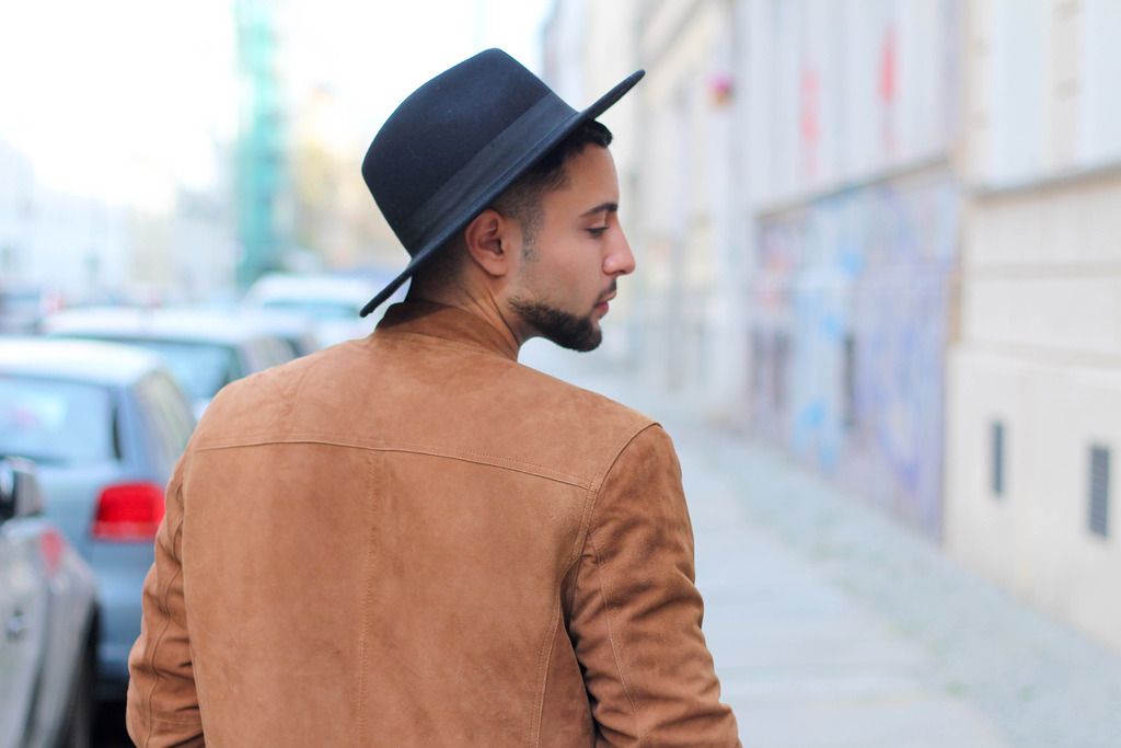 Mike Afsharian - Berlin - Sort hat - Black hat - Selected - Homme - Læderjakke - Modeblogger - Fashion - Stil for mænd - København - Solbriller - Sommerstil - Herreblogger photo IMG_3250_zpsfzwhljyh.jpg