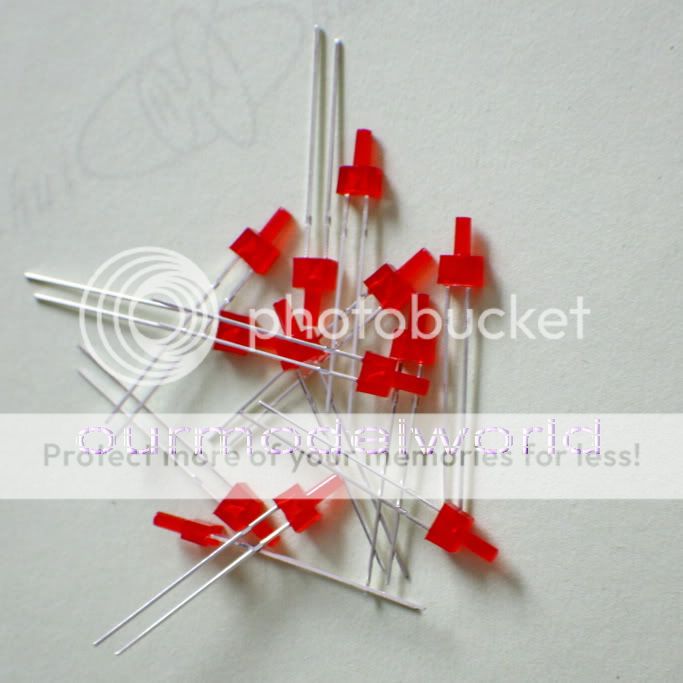 100PCS 2mm Red light LEDs lamps resistors for 3 12V  